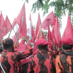 Dampak Pernyataan Junimart Girsang, Ormas Pemuda Pancasila Unjuk Rasa di Gedung DPRD Banten